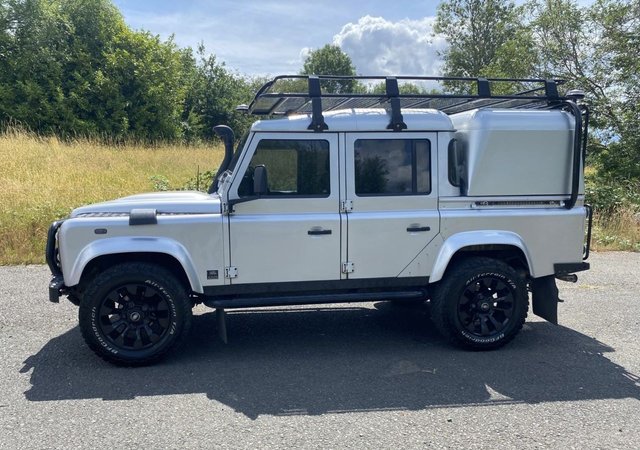 View our LAND ROVER DEFENDER