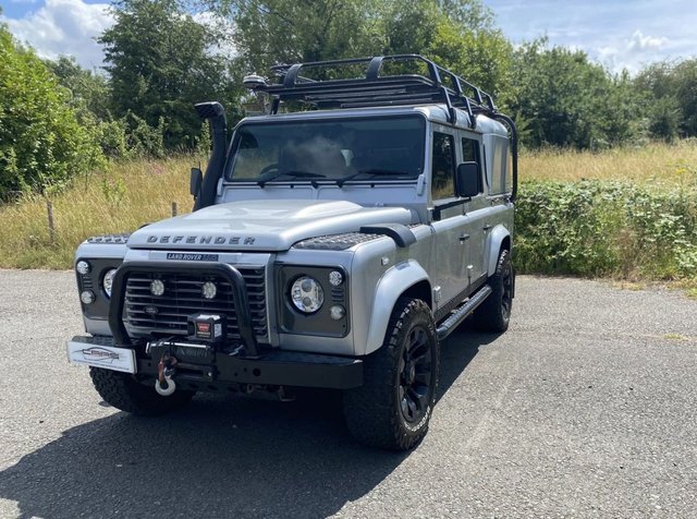 View our LAND ROVER DEFENDER
