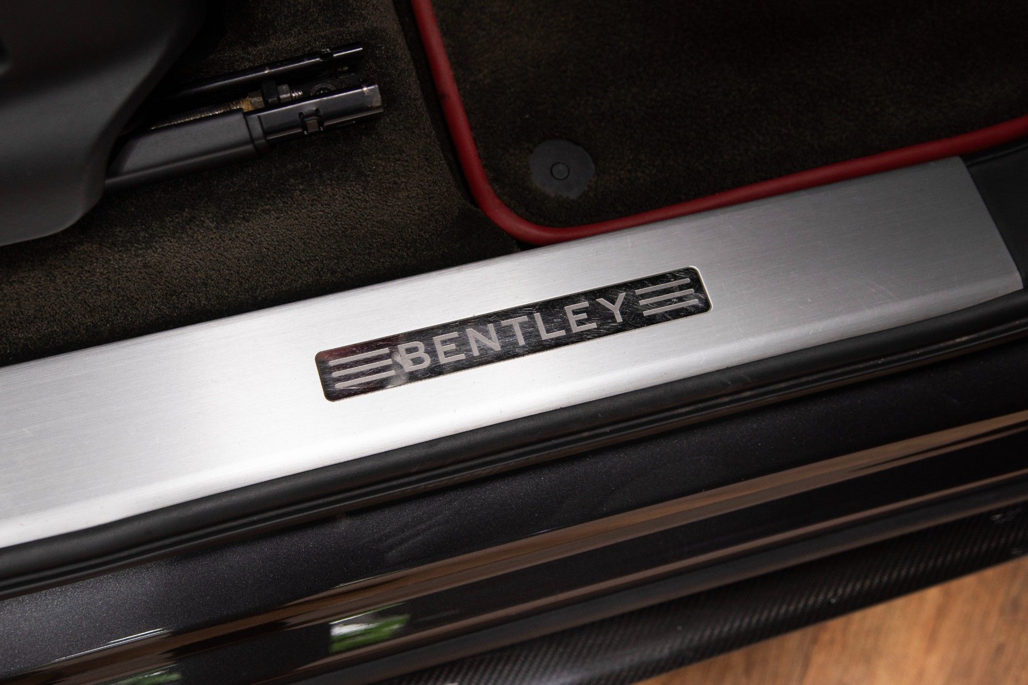 USED 2017 D BENTLEY BENTAYGA 6.0 W12 