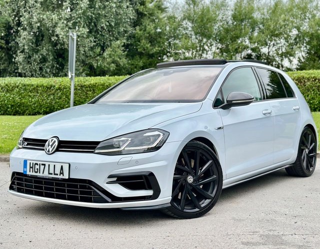 View our VOLKSWAGEN GOLF