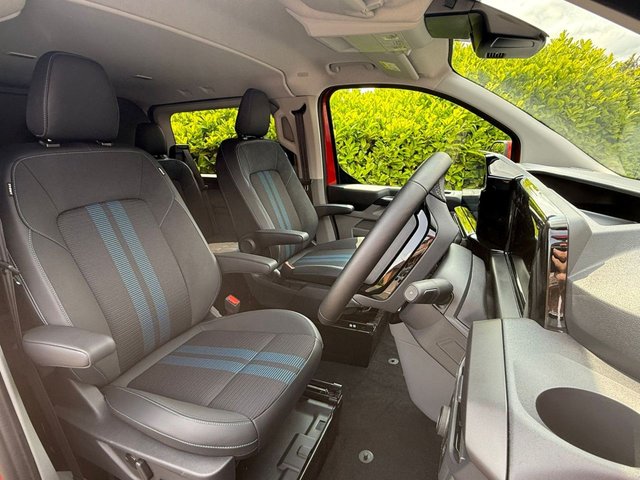 View our FORD TRANSIT CUSTOM