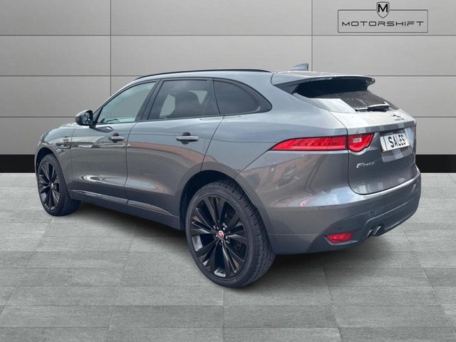 2018 JAGUAR F-PACE - Photo 9