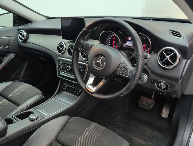 USED 2018 68 Mercedes-Benz Gla Class 1.6 Gla180 Urban Edition Suv 5dr Petrol 7g-Dct Euro 6 (s/S) (122 Ps) - Cruise, Leather, Alloy