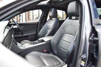 USED 2016 66 JAGUAR XF 3.0 V6 S Saloon 4dr Petrol Auto Euro 6 (s/s) (380 ps) PANORAMIC ROOF / REAR CAMERA