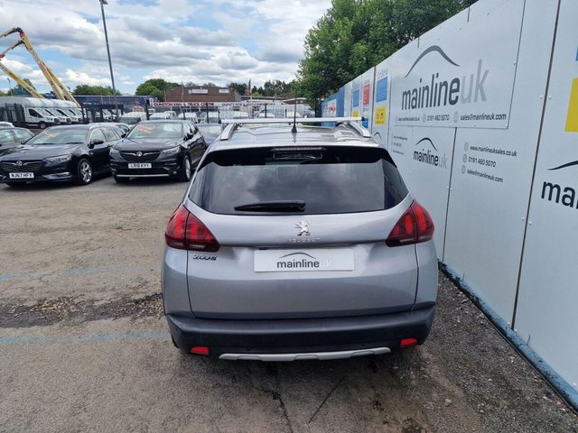 2019 PEUGEOT 2008 - Photo 10