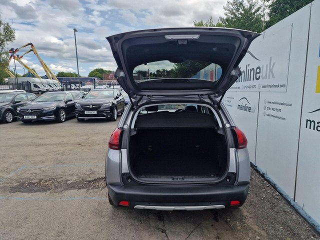 2019 PEUGEOT 2008 - Photo 11