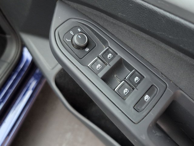 USED 2020 70 Volkswagen Golf 1.5 TSI Life Hatchback 5dr Petrol Manual Euro 6 (s/S) (130 Ps) - Cruise, Privacy, Air Con