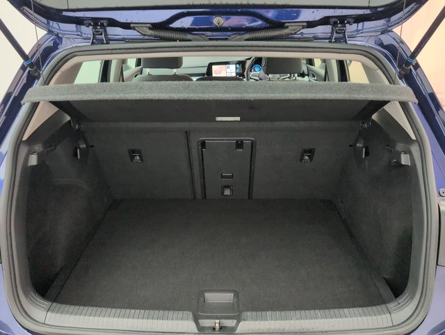 USED 2020 70 Volkswagen Golf 1.5 TSI Life Hatchback 5dr Petrol Manual Euro 6 (s/S) (130 Ps) - Cruise, Privacy, Air Con