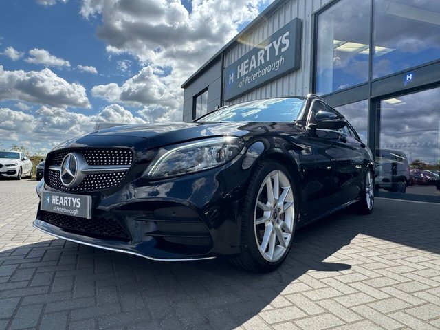 2019 MERCEDES-BENZ C-CLASS 2.0 C300 AMG Line (Premium) Estate 5dr Petrol G-Tronic+ Euro 6 (s/s) (258 ps) - Photo 4