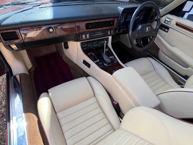 View our JAGUAR XJS