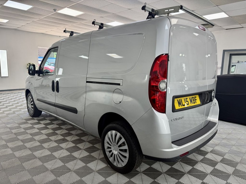 USED 2015 15 VAUXHALL COMBO 1.3 CDTi 2300 ecoFLEX 16v Sportive Panel Van 3dr Diesel Manual FWD L2 H1 (s/s) (129 g/km, 89 bhp) 
