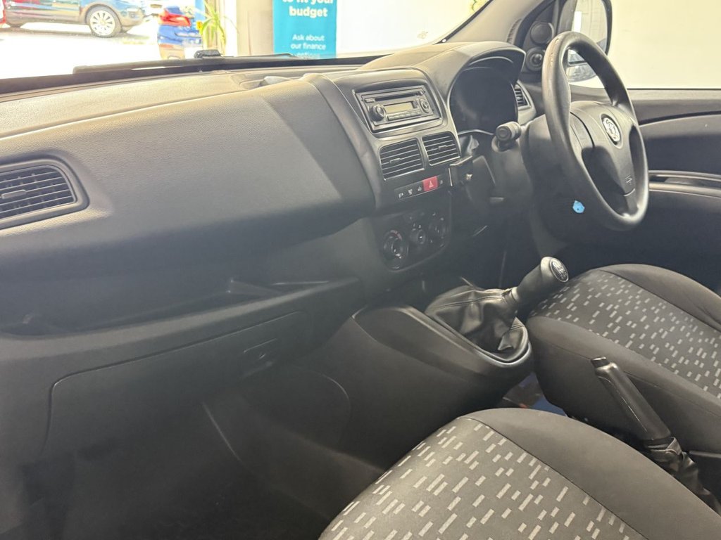 USED 2015 15 VAUXHALL COMBO 1.3 CDTi 2300 ecoFLEX 16v Sportive Panel Van 3dr Diesel Manual FWD L2 H1 (s/s) (129 g/km, 89 bhp) 