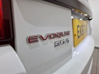 USED 2011 61 LAND ROVER RANGE ROVER EVOQUE 2.2 SD4 Dynamic Fuji White SUV 5dr Diesel Auto 4WD Euro 5 (190 ps) 