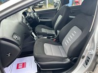 USED 2015 15 KIA CEED 1.6 CRDi 2 Hatchback 5dr Diesel Auto Euro 5 (126 bhp) 