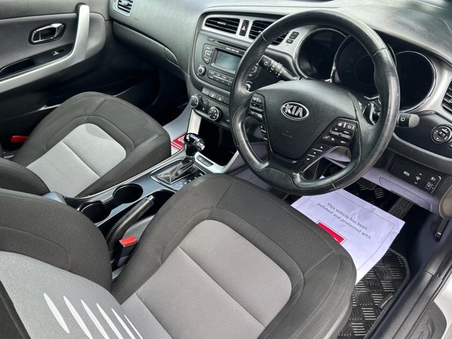 2015 KIA CEED 1.6 CRDi 2 Hatchback 5dr Diesel Auto Euro 5 (126 bhp) - Photo 10