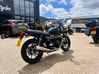 USED 2022 71 TRIUMPH STREET TWIN - BUY ONLINE 24 HRS A DAY - FINANCE AVAILABLE - ALL TYPES OF CREDIT ACCEPTED ONLY 6,448 MILES