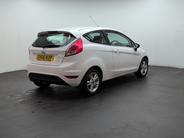 USED 2016 66 Ford Fiesta 1.25 Zetec Hatchback 3dr Petrol Manual Euro 6 (82 Ps) Hill Start Assist+tinted Glass