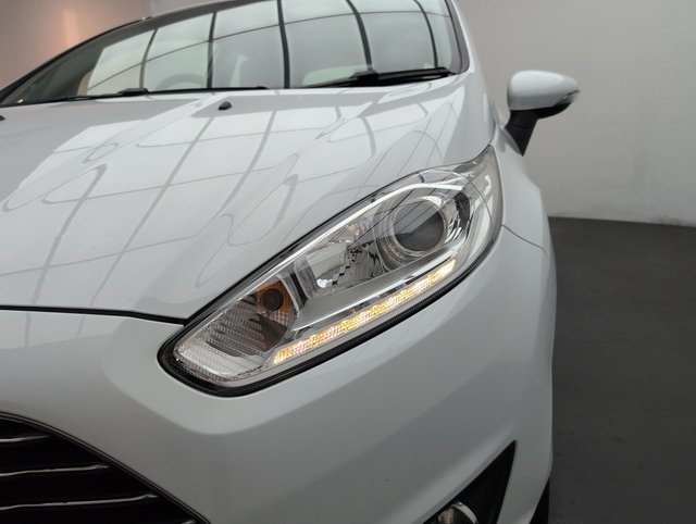 USED 2016 66 Ford Fiesta 1.25 Zetec Hatchback 3dr Petrol Manual Euro 6 (82 Ps) Hill Start Assist+tinted Glass