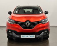 USED 2016 16 RENAULT KADJAR 1.6 dCi Signature Nav SUV 5dr Diesel Manual 4WD Euro 6 (s/s) (130 ps) Hosting a high specification , Detachable Towbar, Glass Panoramic Roof, Bose Edition
