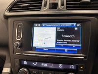 USED 2016 16 RENAULT KADJAR 1.6 dCi Signature Nav SUV 5dr Diesel Manual 4WD Euro 6 (s/s) (130 ps) Hosting a high specification , Detachable Towbar, Glass Panoramic Roof, Bose Edition