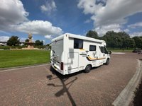 USED 2015 64 SUN LIVING LIDO S42SL -3 BERTH & 4 TRAVEL SEATS FIXED SINGLE BEDS & DOUBLE