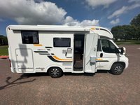 USED 2015 64 SUN LIVING LIDO S42SL -3 BERTH & 4 TRAVEL SEATS FIXED SINGLE BEDS & DOUBLE