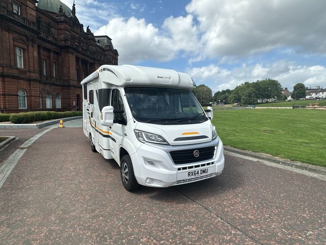 2015 64 Sun Living Lido S42sl -3 BERTH & 4 TRAVEL SEATS