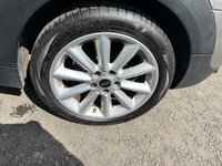 USED 2017 17 MINI CLUBMAN 2.0 Cooper D Estate 6dr Diesel Auto Euro 6 (s/s) (150 ps) FULL LEAHTER TRIM + CRUISE CONTROL + FRONT HEATED SEATS + DUAL CLIMATE CONTROL + SAT NAV + START STOP + BLUETOOTH + 17" ALLOYS + PARKING AID +