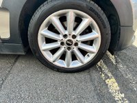 USED 2017 17 MINI CLUBMAN 2.0 Cooper D Estate 6dr Diesel Auto Euro 6 (s/s) (150 ps) FULL LEAHTER TRIM + CRUISE CONTROL + FRONT HEATED SEATS + DUAL CLIMATE CONTROL + SAT NAV + START STOP + BLUETOOTH + 17" ALLOYS + PARKING AID +