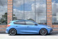 USED 2019 19 FORD FOCUS 2.3T EcoBoost ST Hatchback 5dr Petrol Manual Euro 6 (s/s) (280 ps) PAN ROOF / MAXTON / SCORPION