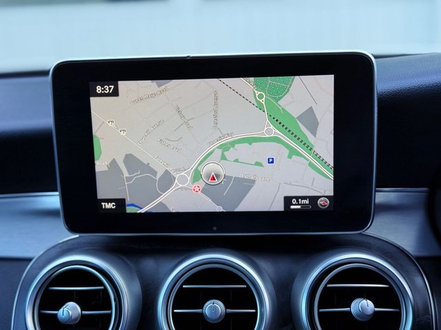 2018 MERCEDES-BENZ C-CLASS 2018 2.1 C250D AMG LINE (PREMIUM PLUS) SAT NAV CAMERA BURMESTER VENT SEATS CABRIOLET 2DR DIESEL G-TRONIC+ EURO 6 (S/S) (204 PS) - Photo 9