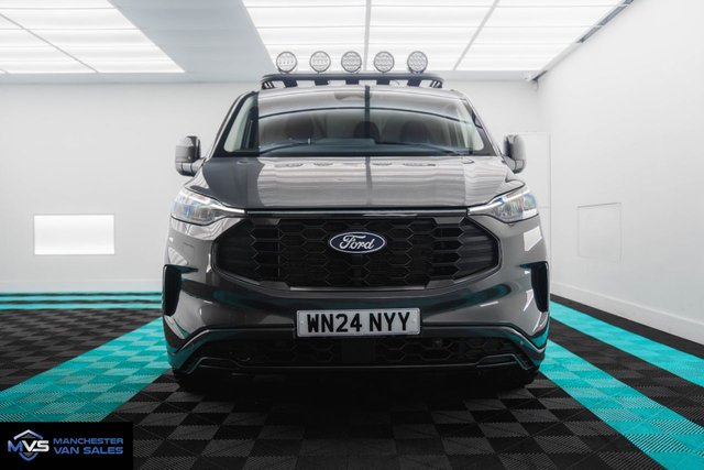 2024 Ford Transit Custom 2L Limited 5dr - Photo 11