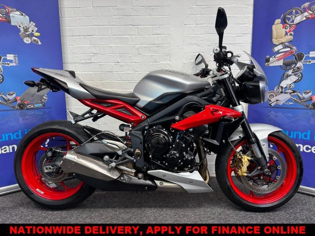 View our TRIUMPH STREET TRIPLE 675