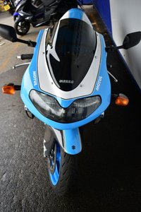 USED 1998 S SUZUKI TL 1000 R If monsters are real, this is a real monster, a proper hardcore V-Twin 1000cc, not for the faint hearted THE ULTIMATE PAINT JOB, Carbon Fibre Extras