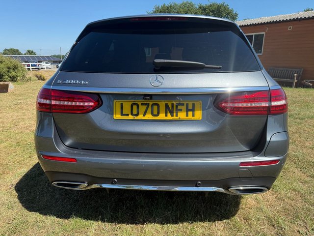 2020 Mercedes-Benz E-CLASS - Photo 11