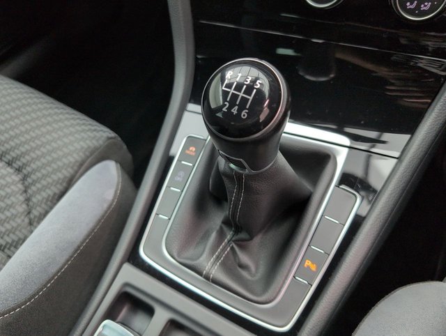 USED 2018 18 Volkswagen Golf 1.5 TSI Evo R-Line Hatchback 5dr Petrol Manual Euro 6 (s/S) (150 Ps) - Cruise, Alloy, Air Con