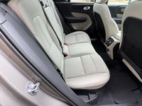 USED 2020 20 VOLVO XC40 2.0 T4 Inscription Pro SUV 5dr Petrol Auto Euro 6 (s/s) (190 ps) OVER &pound;7300 OF OPTIONAL EXTRAS