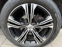 USED 2020 20 VOLVO XC40 2.0 T4 Inscription Pro SUV 5dr Petrol Auto Euro 6 (s/s) (190 ps) OVER &pound;7300 OF OPTIONAL EXTRAS