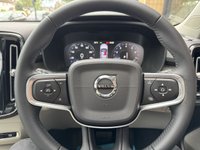 USED 2020 20 VOLVO XC40 2.0 T4 Inscription Pro SUV 5dr Petrol Auto Euro 6 (s/s) (190 ps) OVER &pound;7300 OF OPTIONAL EXTRAS