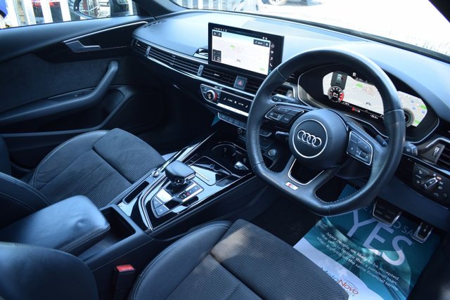View our AUDI A4 AVANT