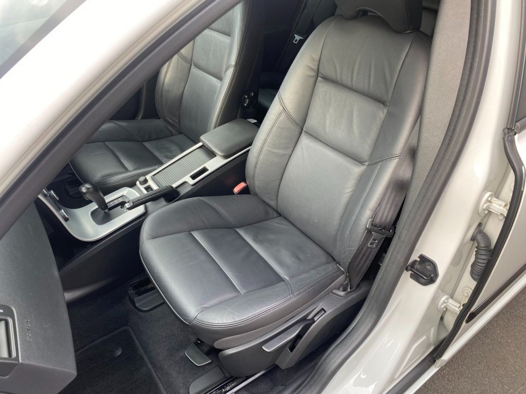 USED 2011 61 VOLVO V50 2.0 D3 SE Lux Edition Estate 5dr Diesel Geartronic Euro 5 (150 ps) LOW MILEAGE GREAT SPECIFICATION