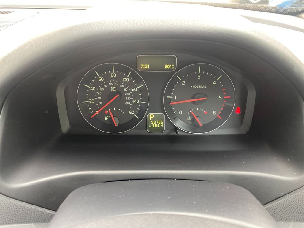 USED 2011 61 VOLVO V50 2.0 D3 SE Lux Edition Estate 5dr Diesel Geartronic Euro 5 (150 ps) LOW MILEAGE GREAT SPECIFICATION