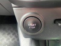 USED 2018 18 RENAULT CLIO 1.5 dCi Signature Nav Hatchback 5dr Diesel Manual Euro 6 (s/s) (90 ps) .....SAT NAV......Heated Seats..........Mega Spec !!