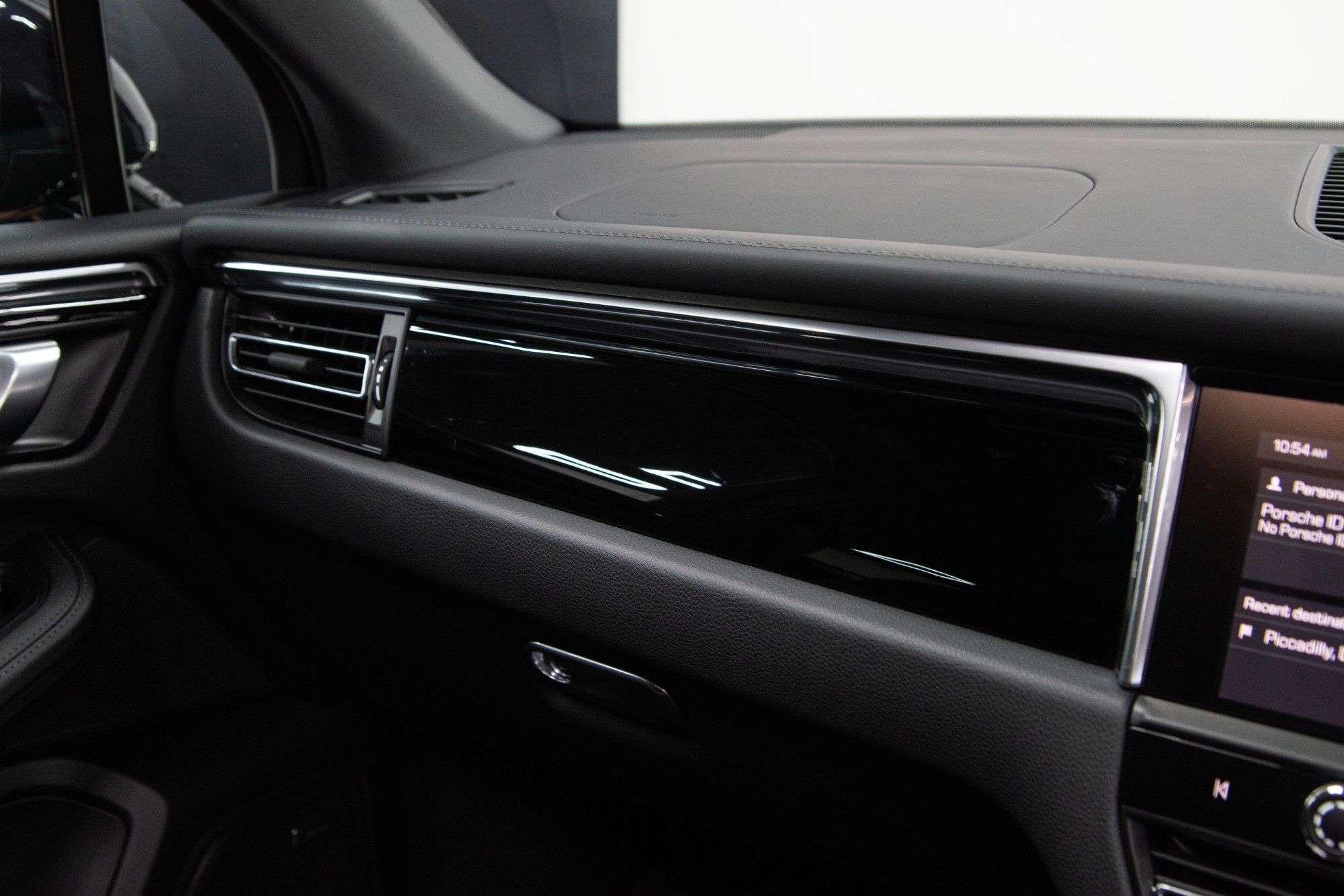 USED 2025 25 PORSCHE MACAN 2.9T V6 GTS  