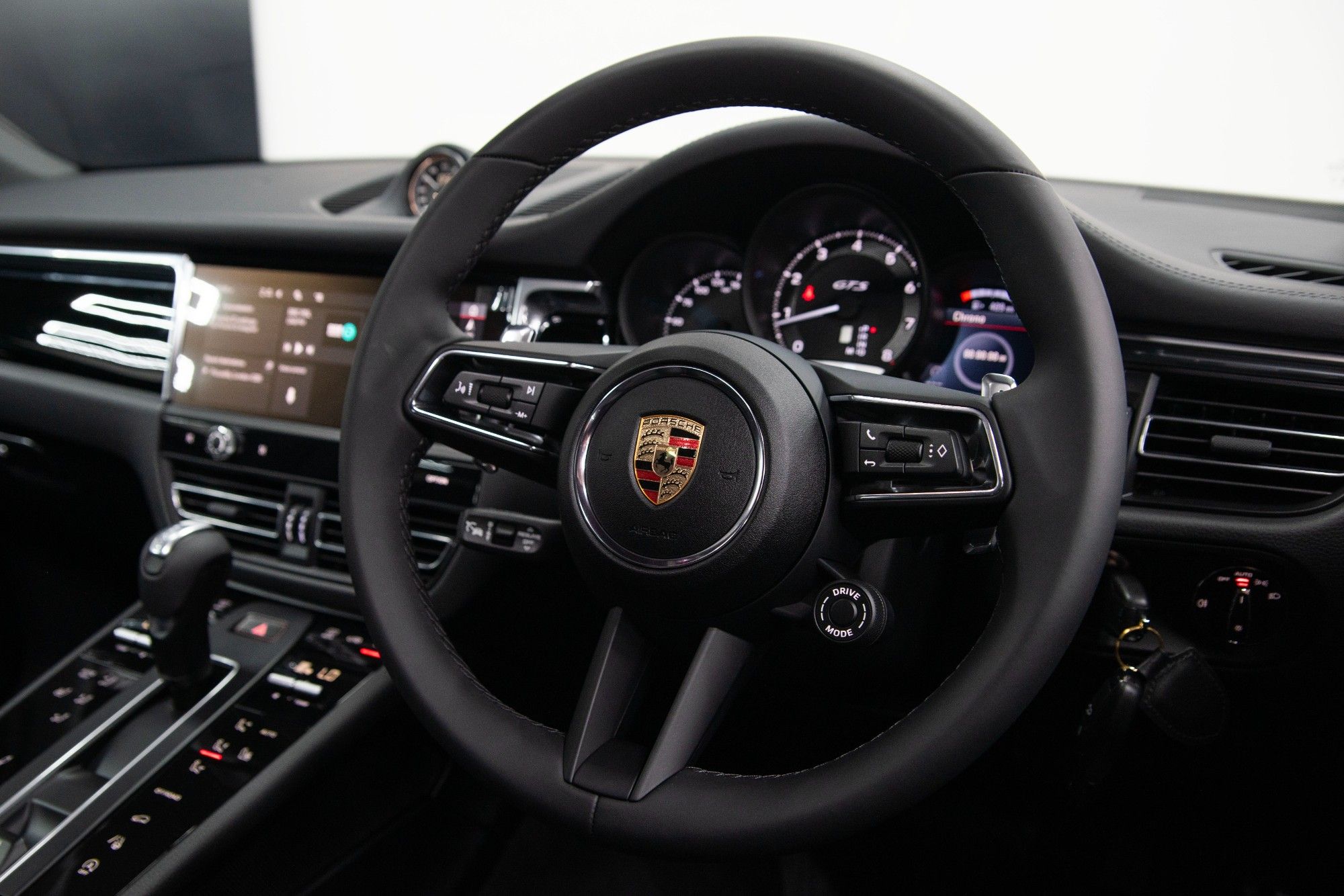 USED 2025 25 PORSCHE MACAN 2.9T V6 GTS  