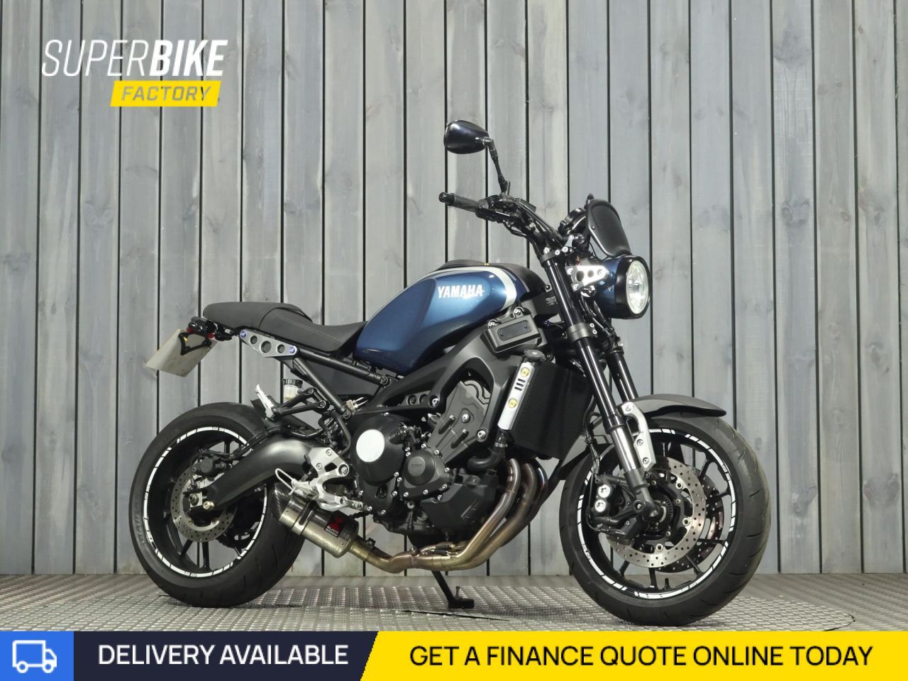 YAMAHA XSR900