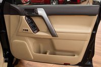 USED 2017 66 TOYOTA LAND CRUISER 2.8D Invincible SUV 5dr Diesel Auto 4WD Euro 6 (7 Seats) (177 ps) 