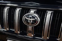 USED 2017 66 TOYOTA LAND CRUISER 2.8D Invincible SUV 5dr Diesel Auto 4WD Euro 6 (7 Seats) (177 ps) 