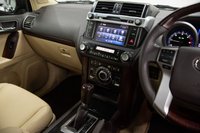 USED 2017 66 TOYOTA LAND CRUISER 2.8D Invincible SUV 5dr Diesel Auto 4WD Euro 6 (7 Seats) (177 ps) 