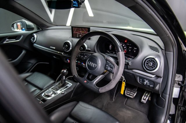 View our AUDI RS3